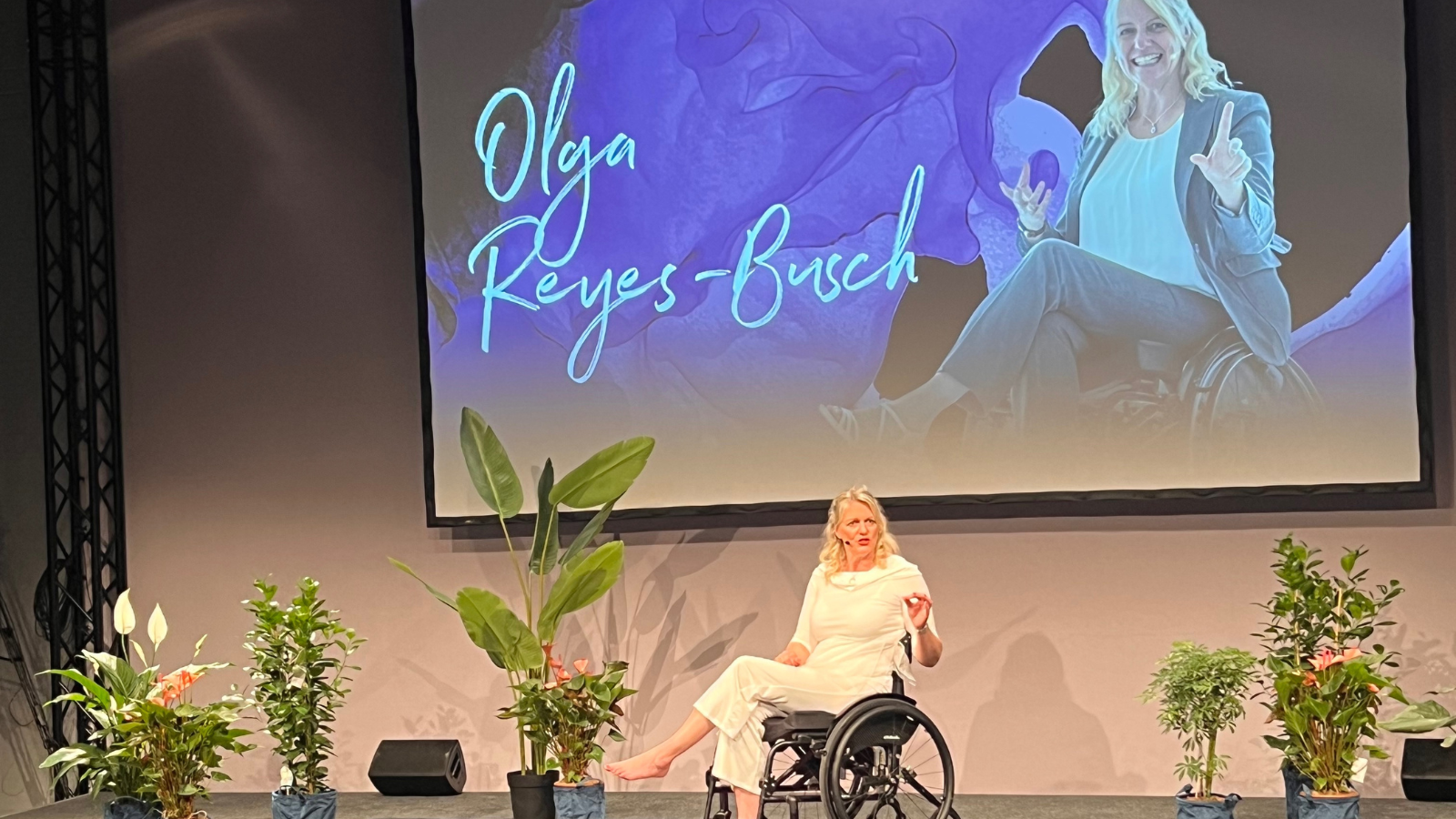 Olga Reyes-Busch auf der Bühne